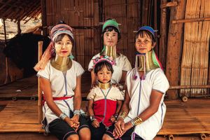 Femmes des tribus Padaung